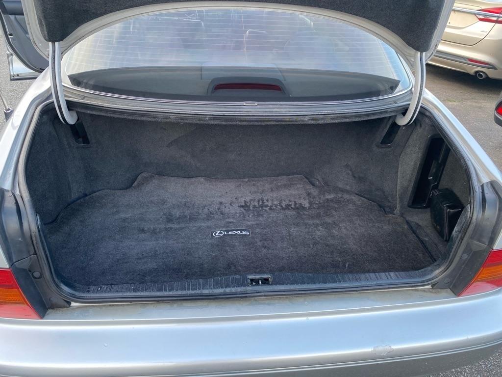 Lexus LS 400  1996