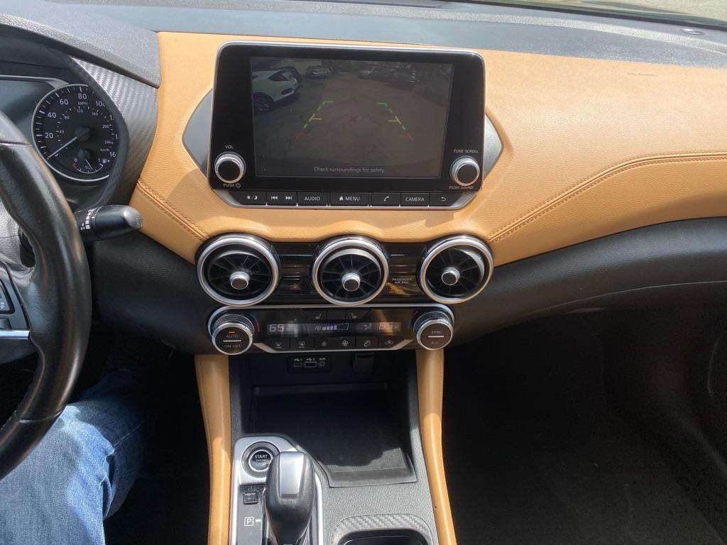 Nissan Sentra  2021
