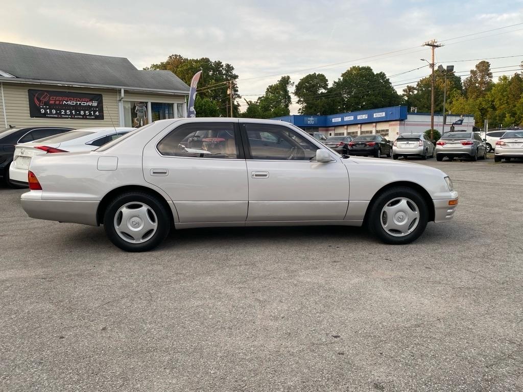 Lexus LS 400  1997