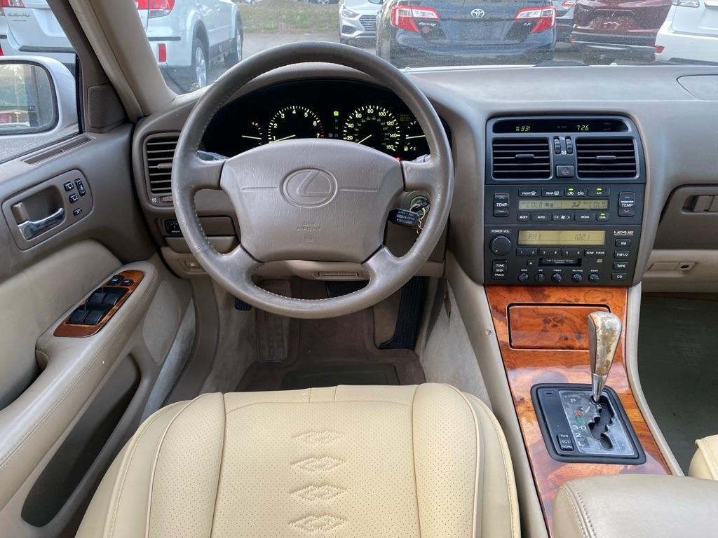 Lexus LS 400  1997