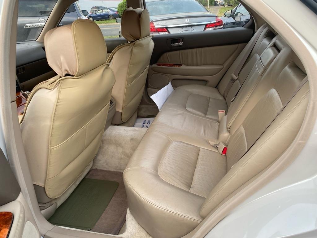 Lexus LS 400  1997