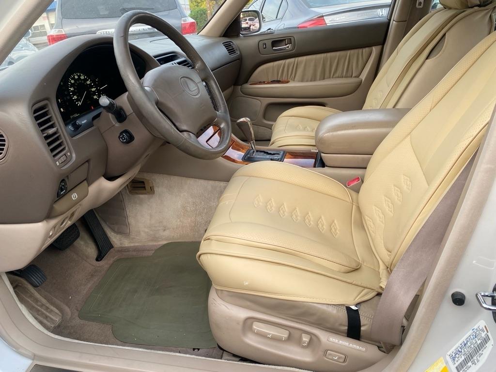 Lexus LS 400  1997