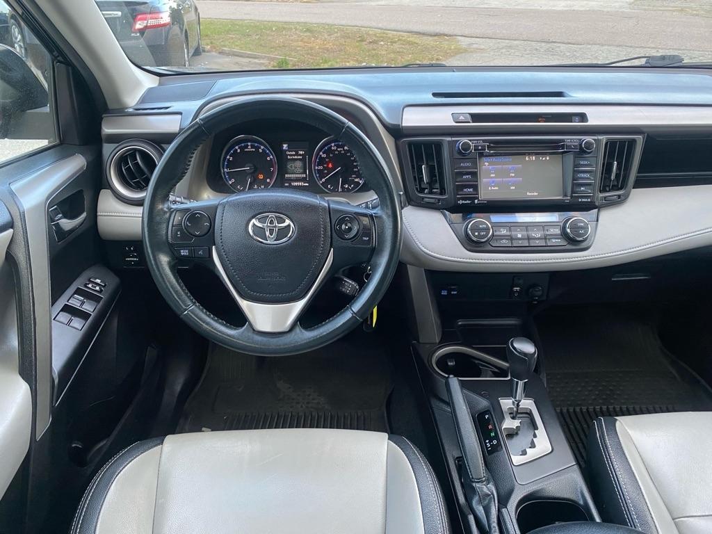 Toyota RAV4  2016