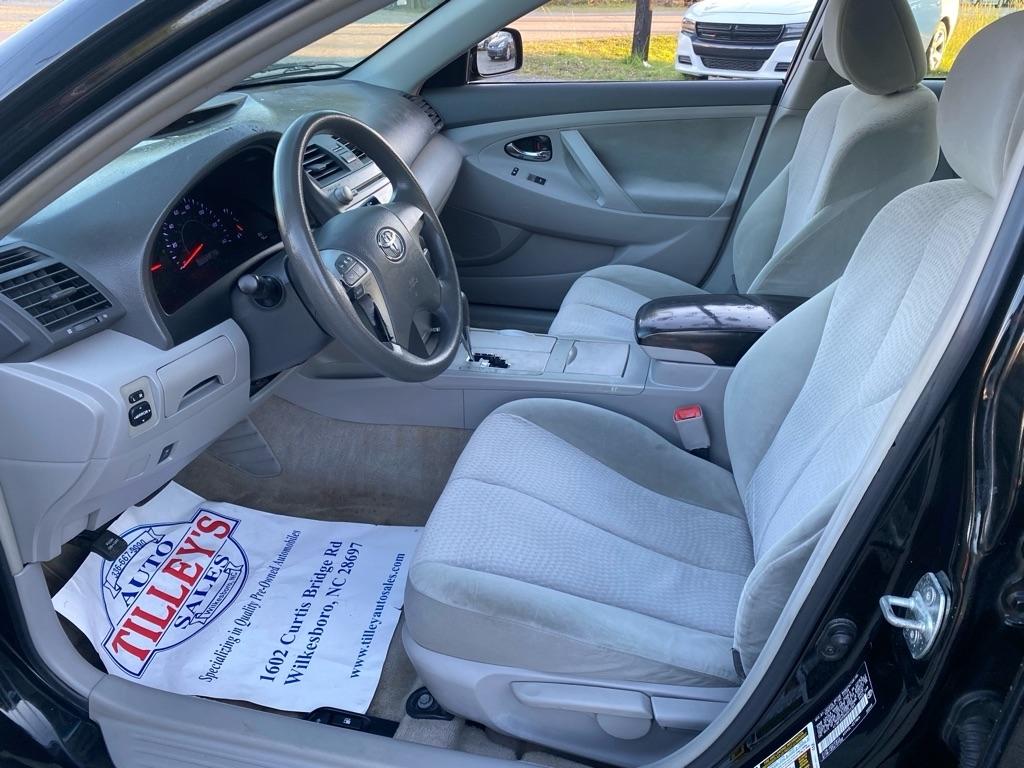 Toyota Camry  2010