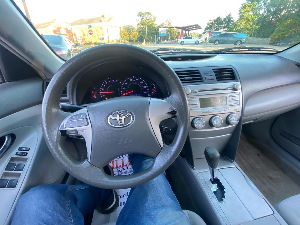 Toyota Camry  2010