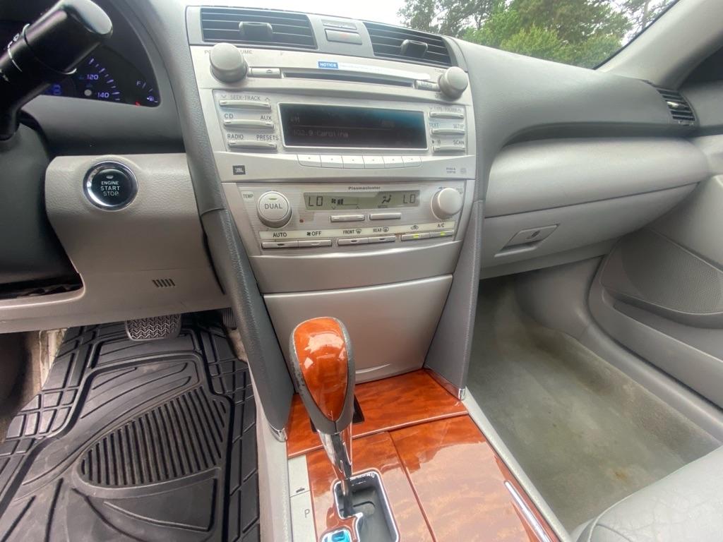 Toyota Camry  2011