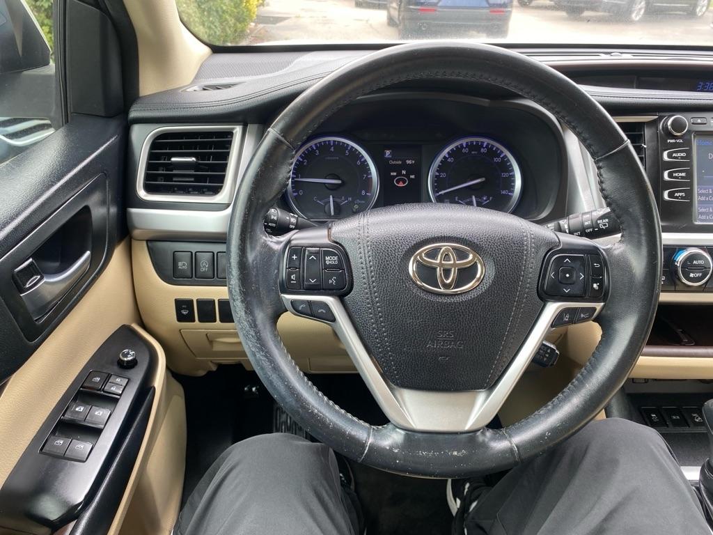 Toyota Highlander  2018
