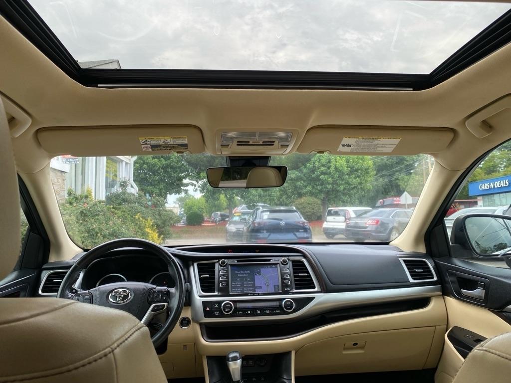 Toyota Highlander  2018