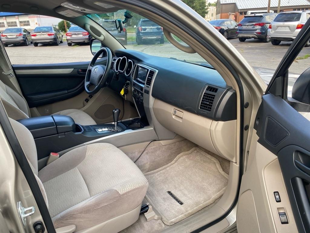 Toyota 4Runner  2004