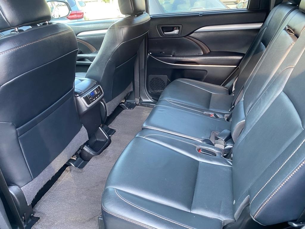 Toyota Highlander  2016
