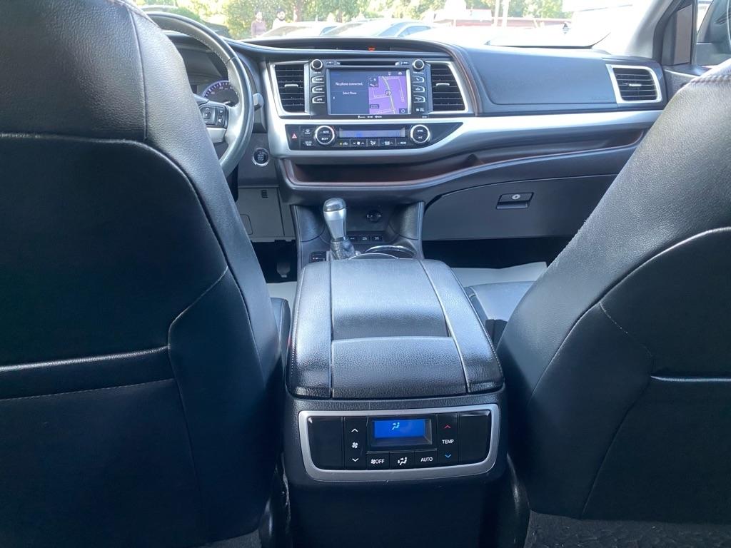 Toyota Highlander  2016