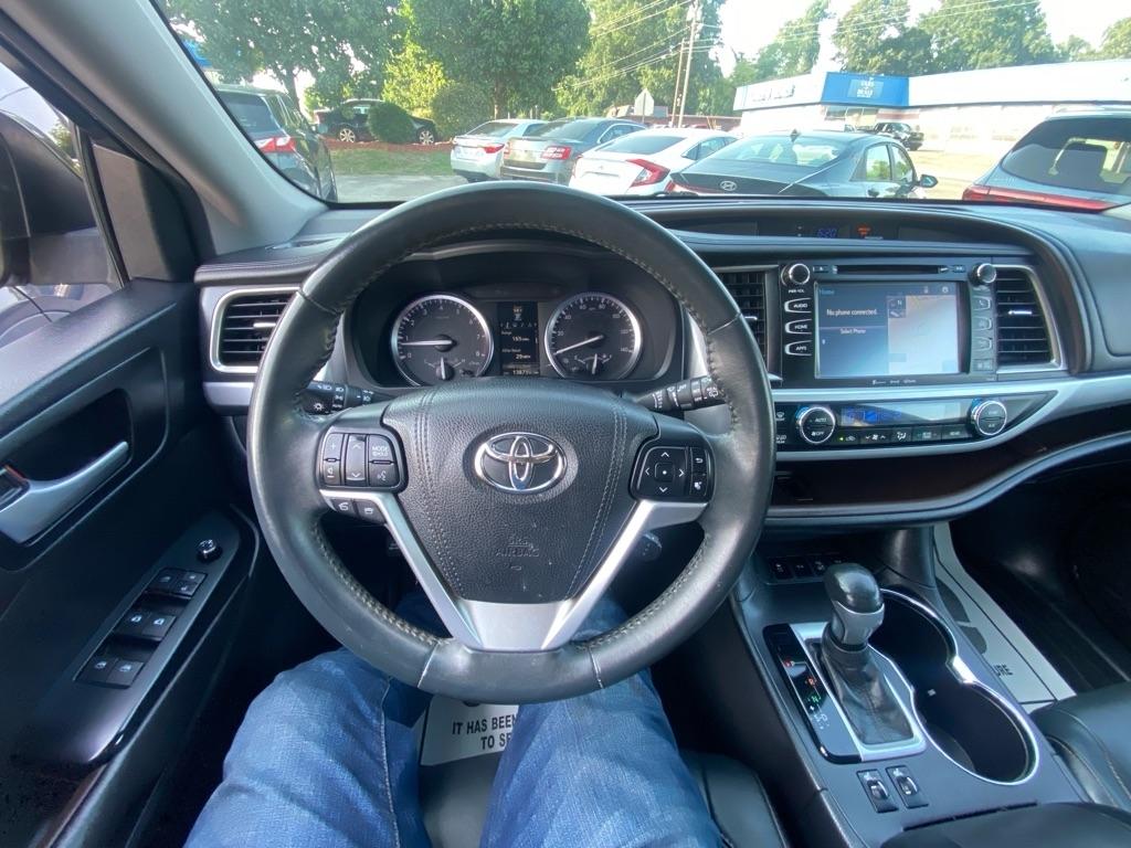 Toyota Highlander  2016