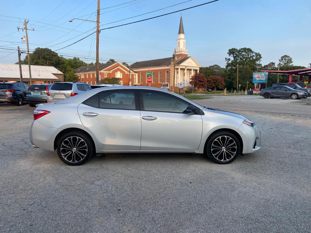 Toyota Corolla 4dr Sdn Auto S (Natl) 2015