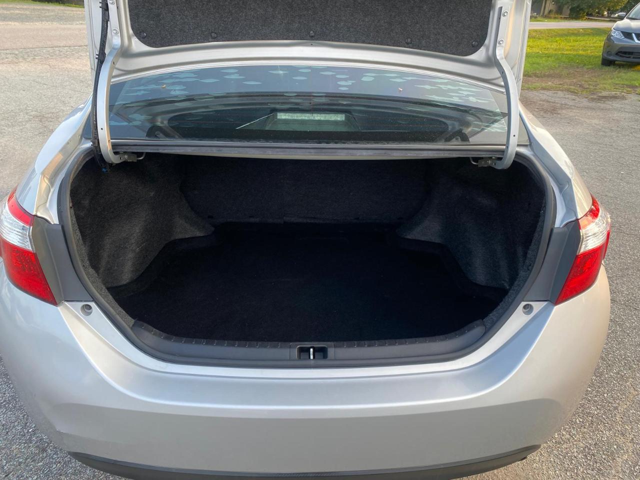 Toyota Corolla 4dr Sdn Auto S (Natl) 2015
