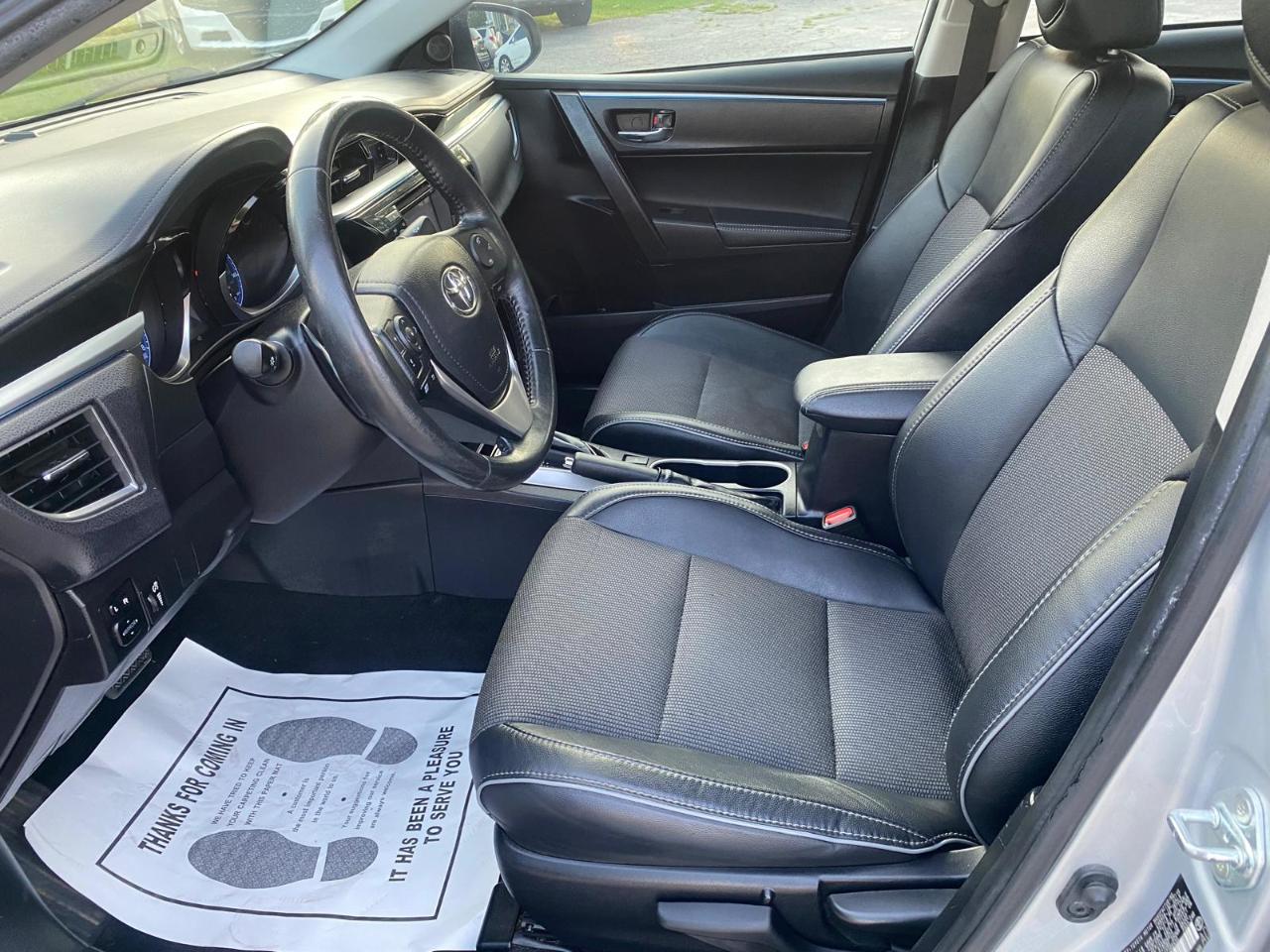 Toyota Corolla 4dr Sdn Auto S (Natl) 2015