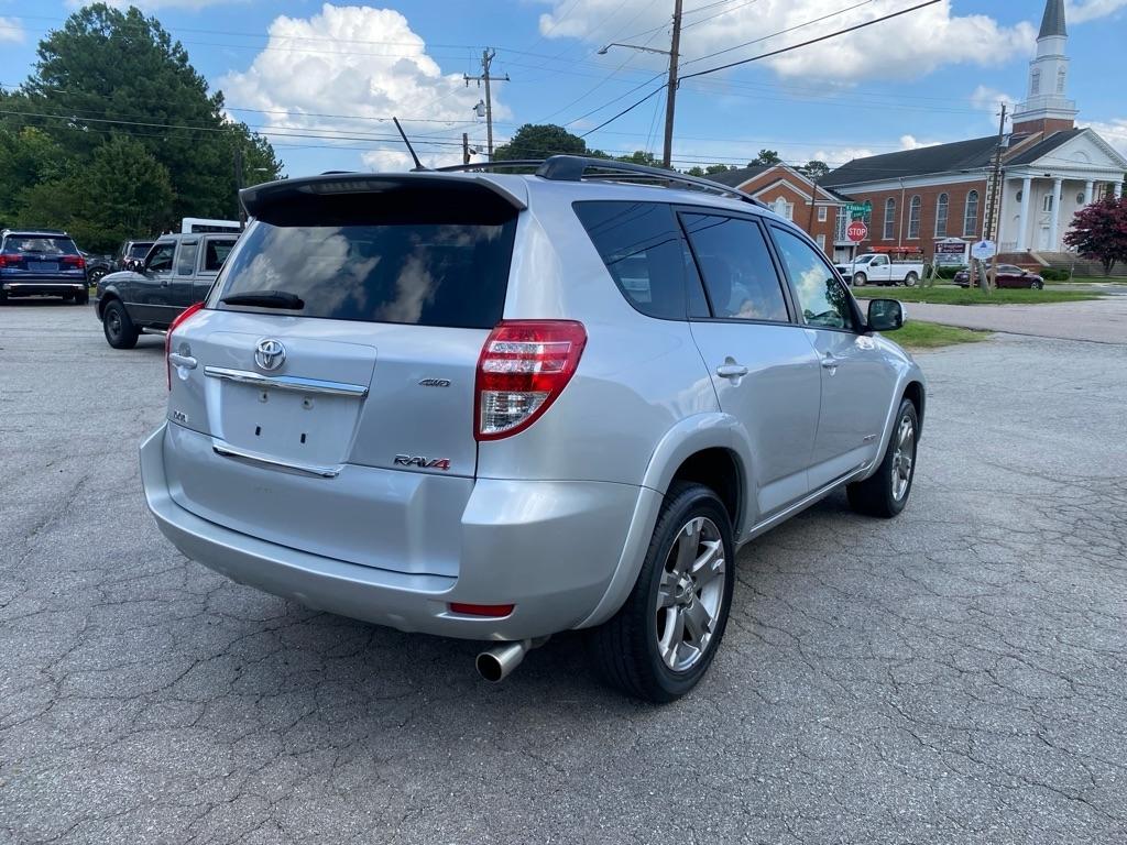 Toyota RAV4  2010
