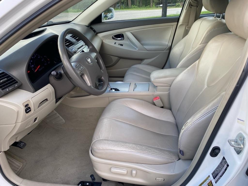 Toyota Camry  2010