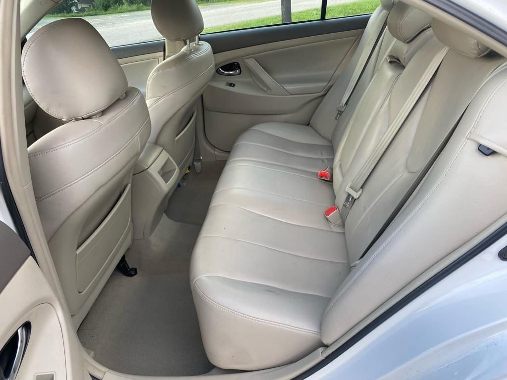 Toyota Camry  2010