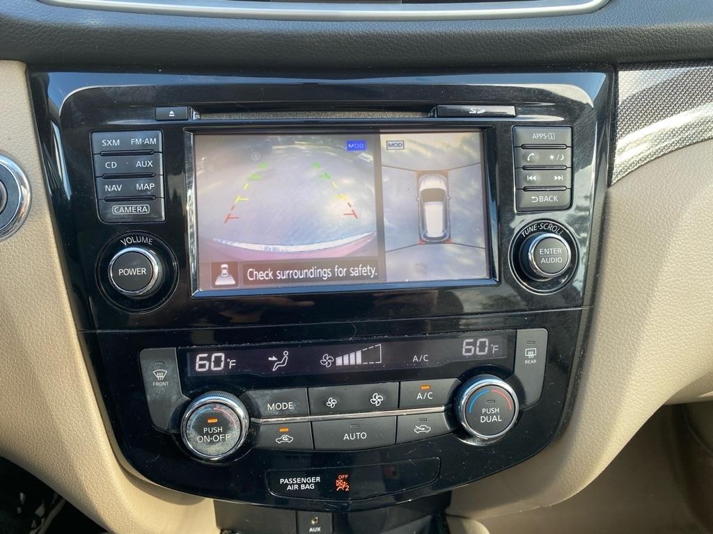 Nissan Rogue  2016