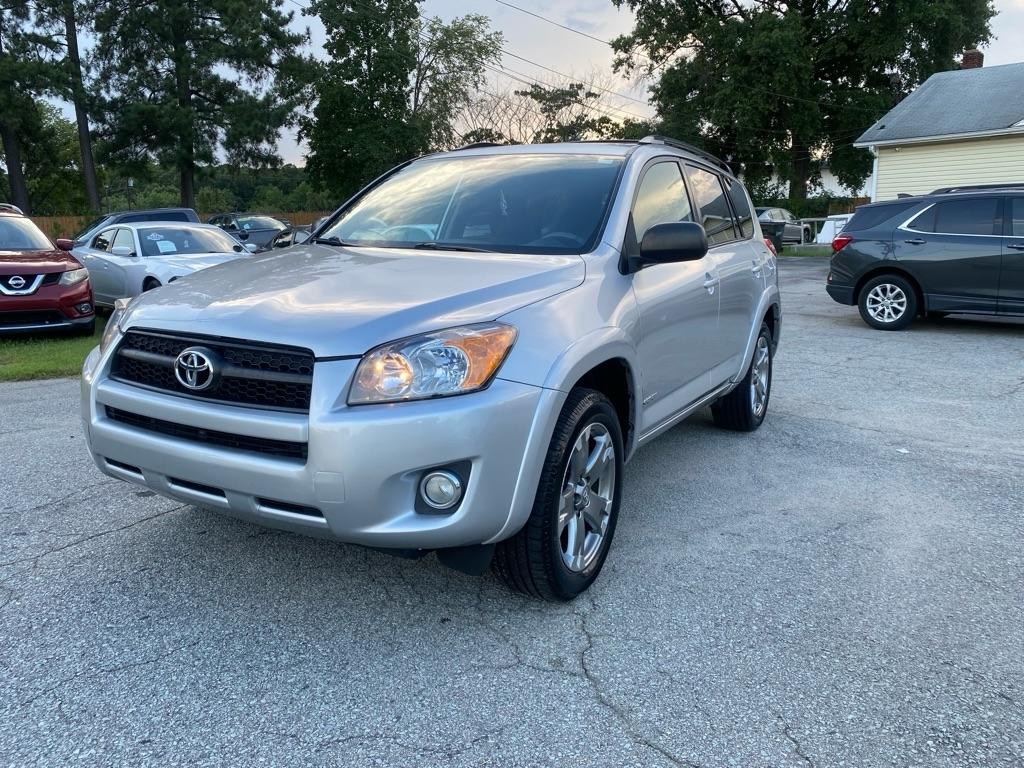 Toyota RAV4  2012