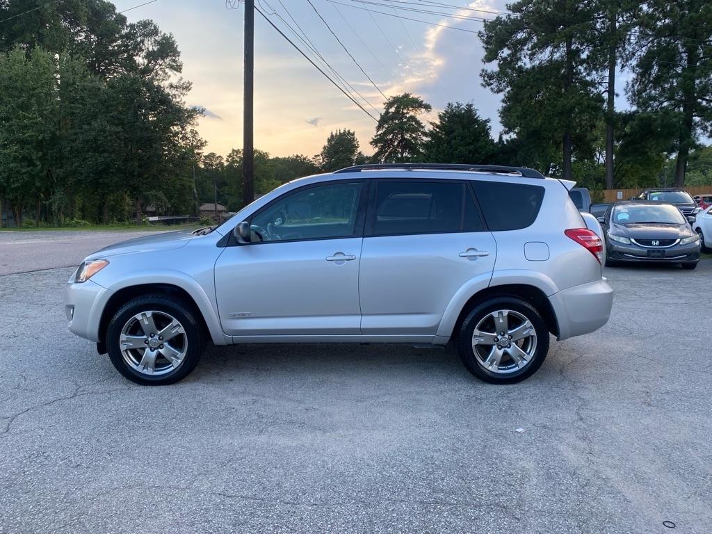 Toyota RAV4  2012