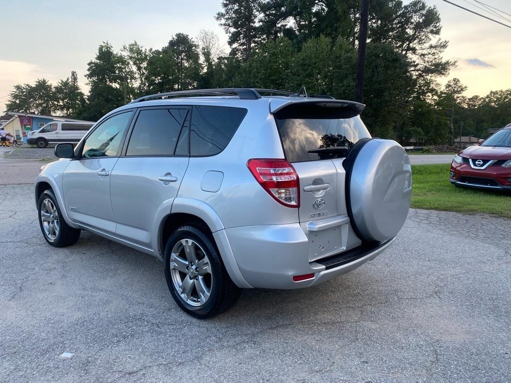 Toyota RAV4  2012