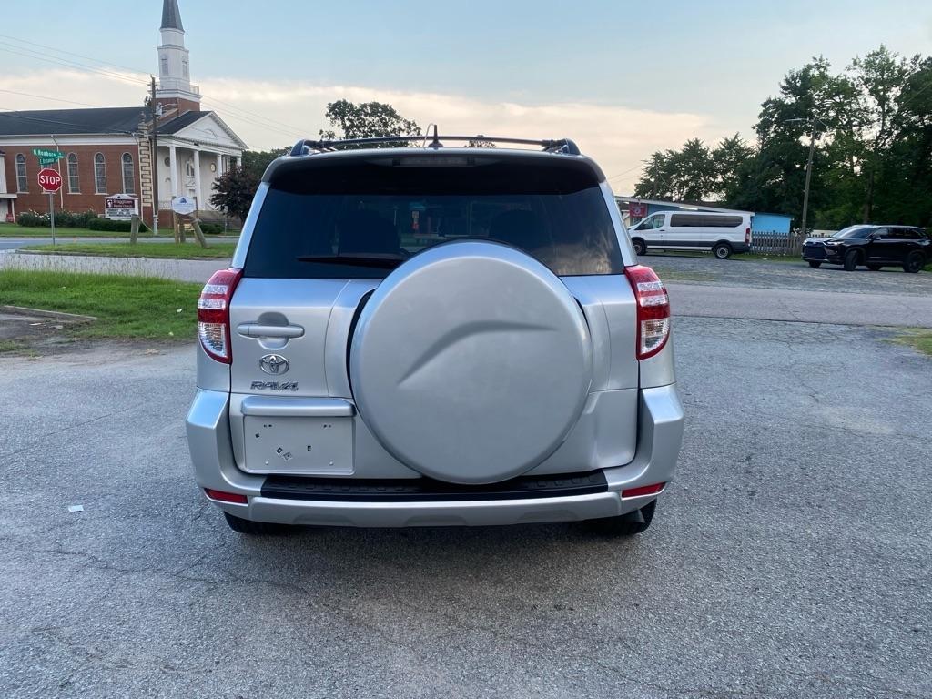 Toyota RAV4  2012