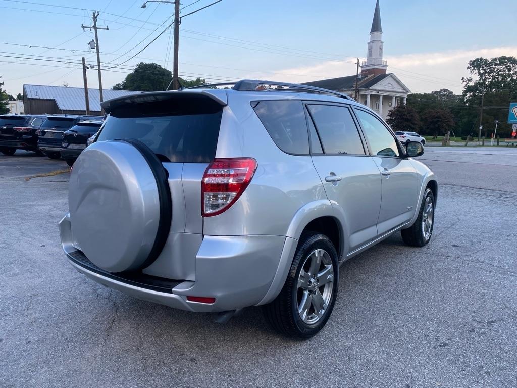 Toyota RAV4  2012