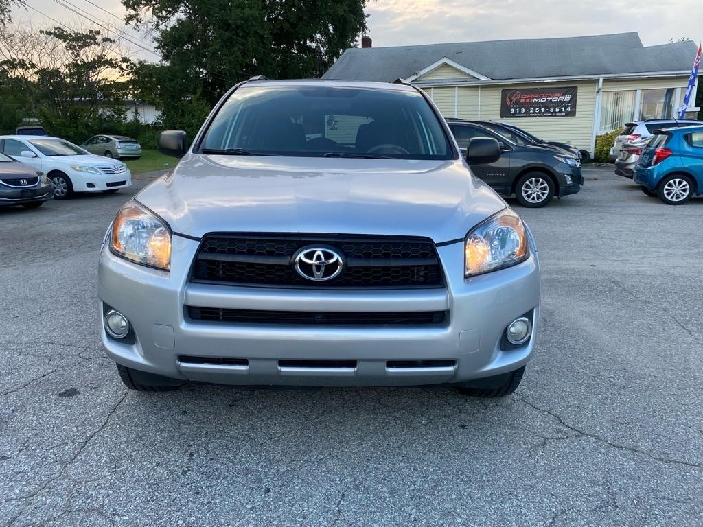 Toyota RAV4  2012