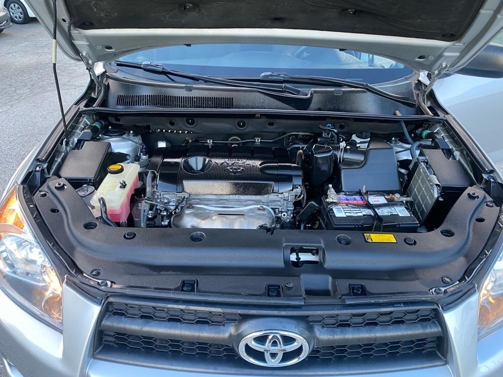 Toyota RAV4  2012