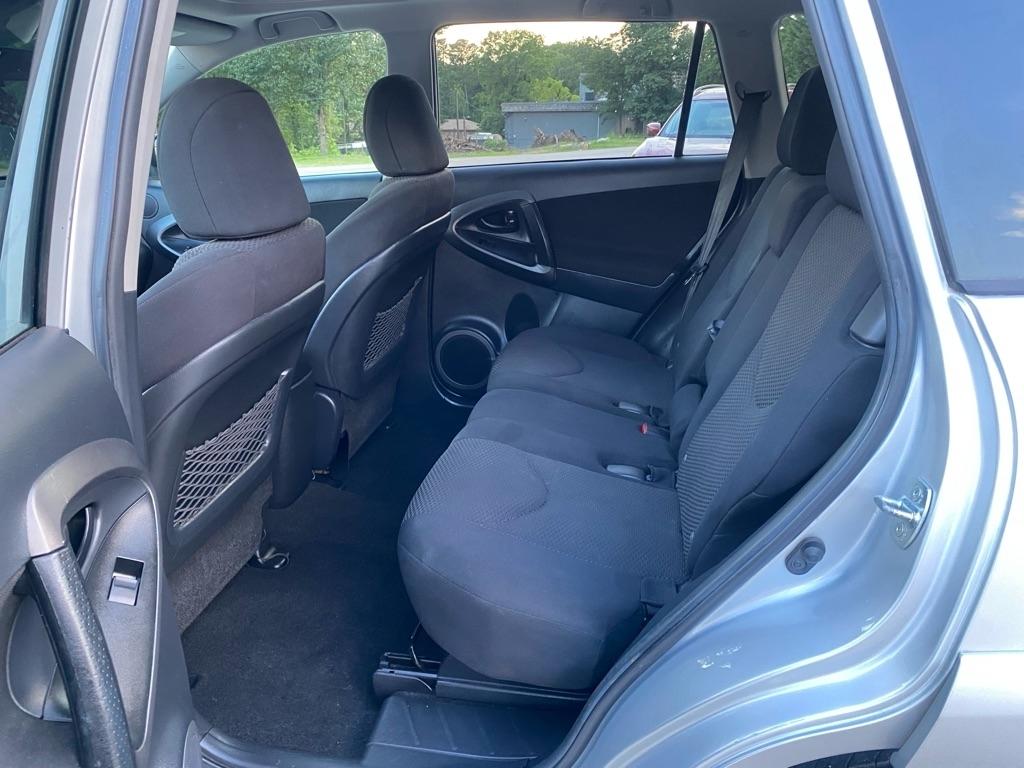 Toyota RAV4  2012