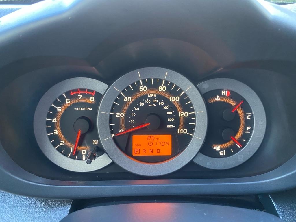 Toyota RAV4  2012