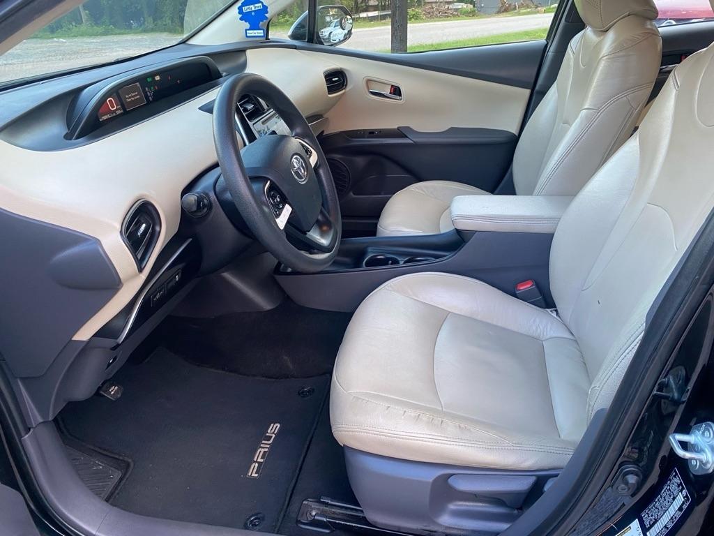 Toyota Prius  2016