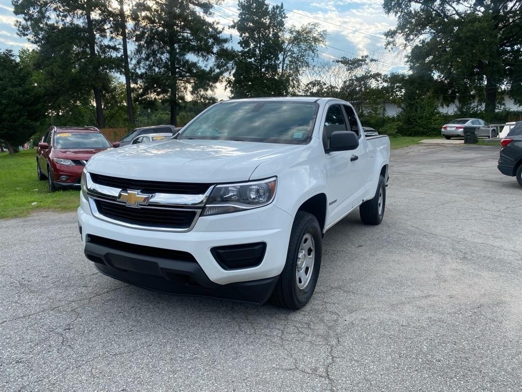 White 2018 Chevrolet Colorado Pickup Truck 4X2 6-Speed Manual