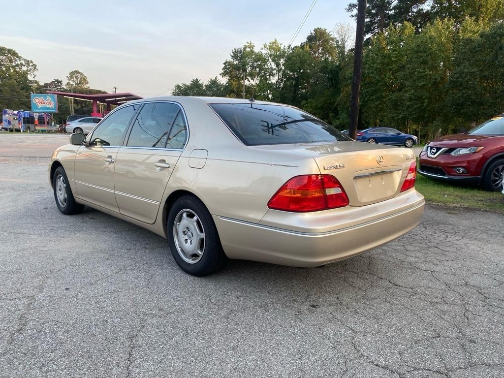 Lexus LS 430  2002