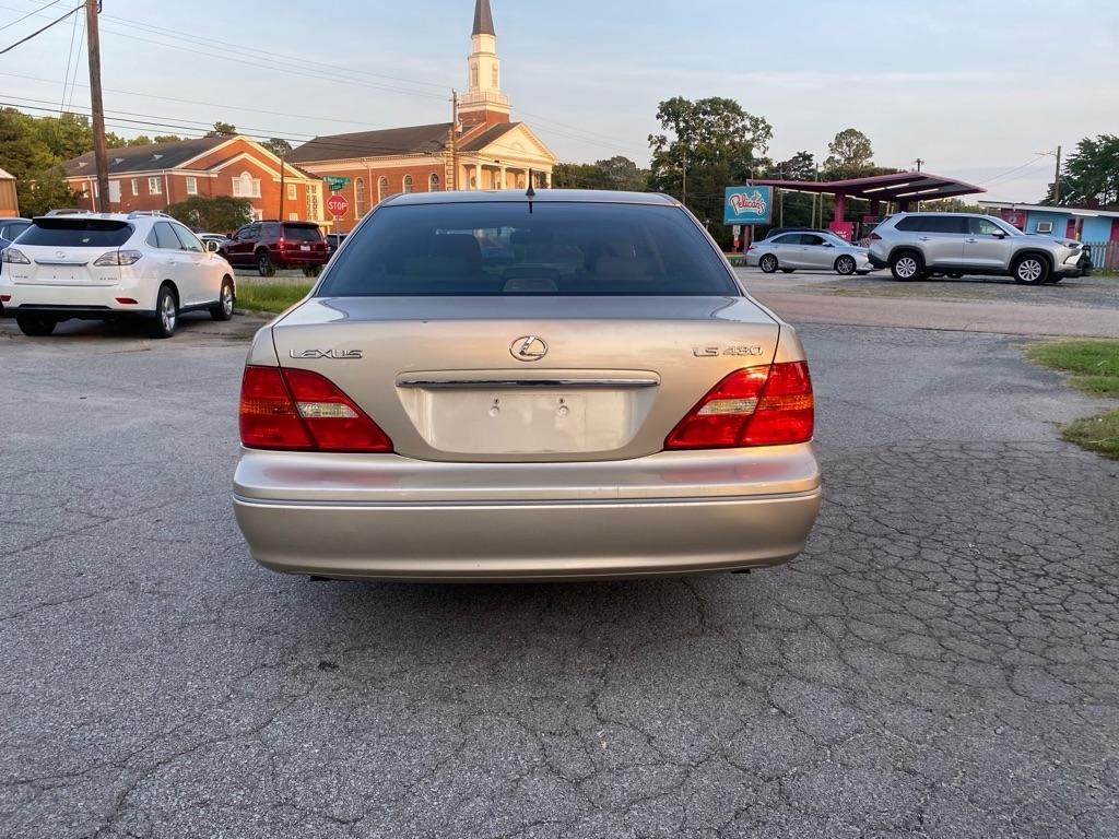 Lexus LS 430  2002