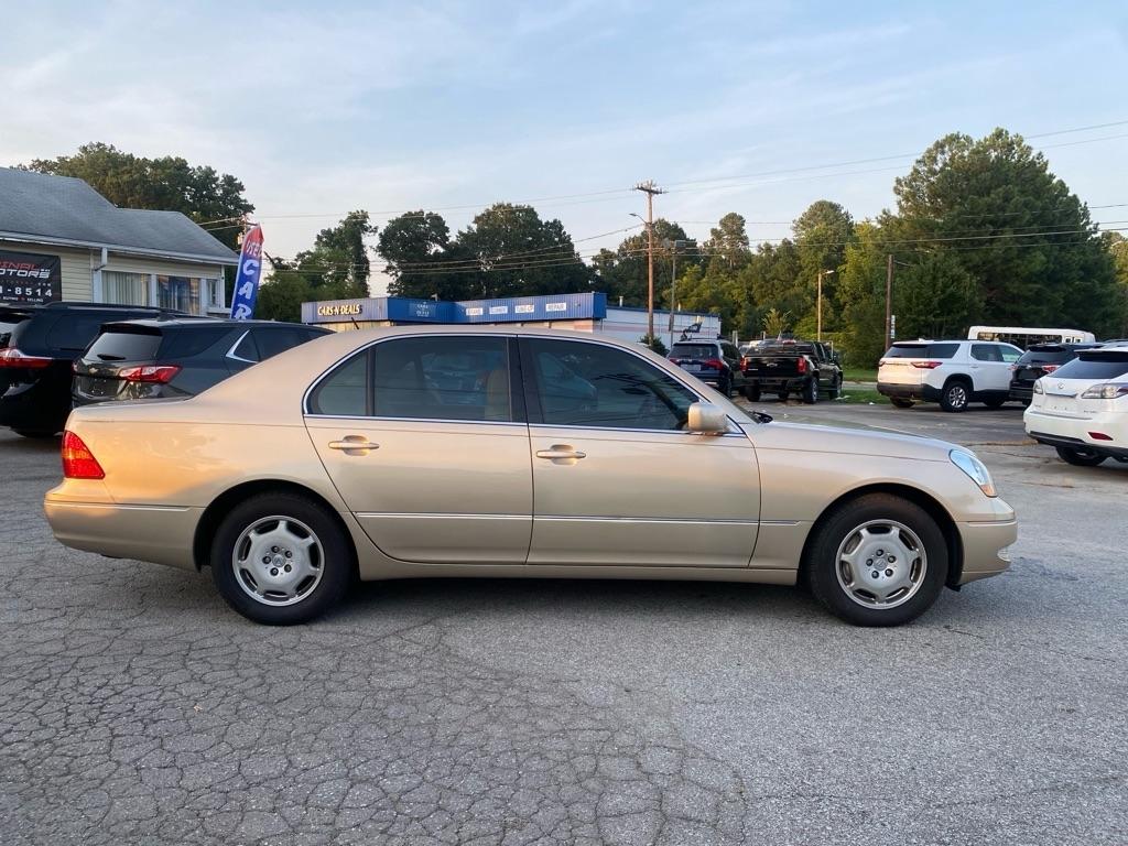 Lexus LS 430  2002
