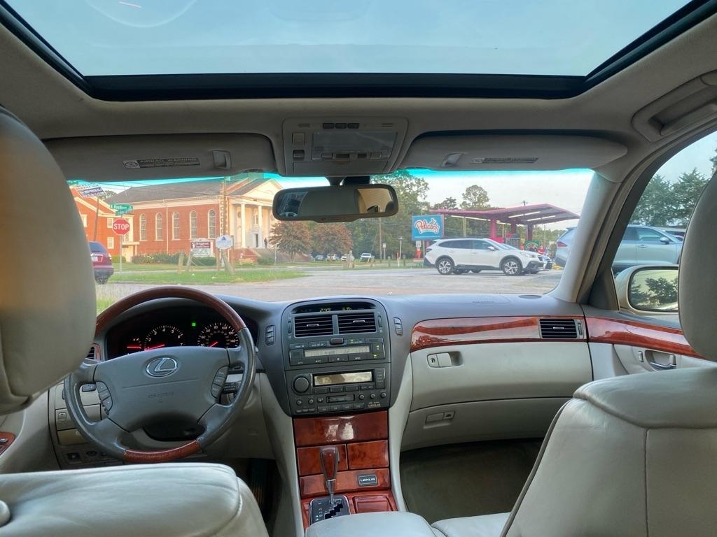 Lexus LS 430  2002