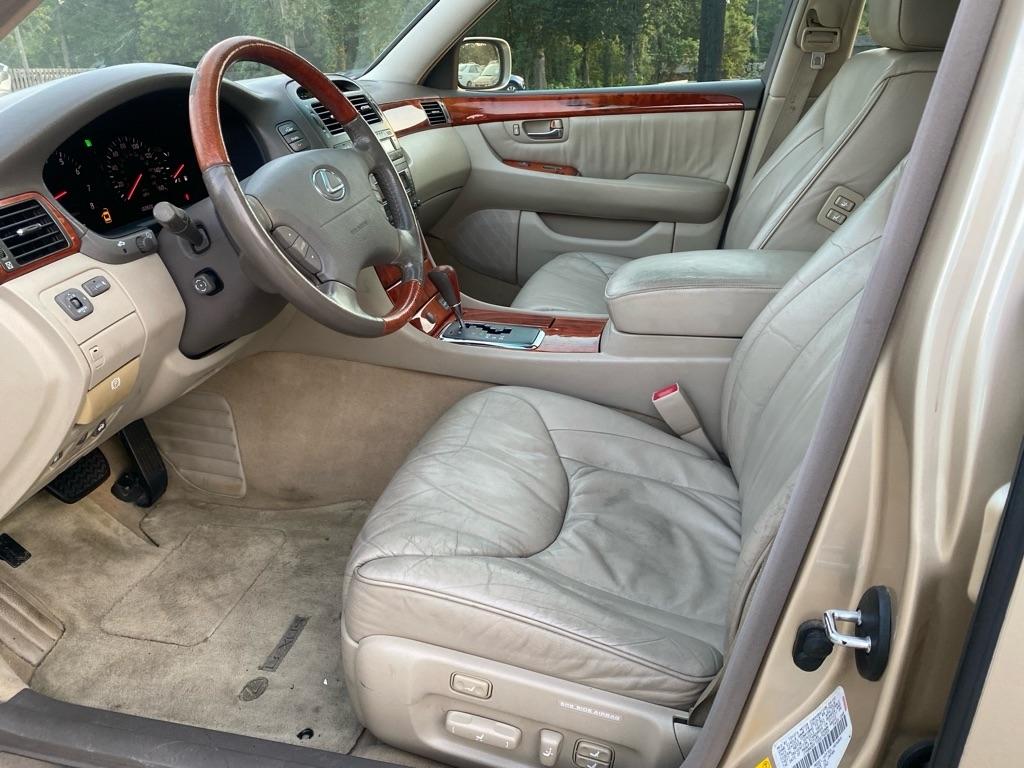 Lexus LS 430  2002
