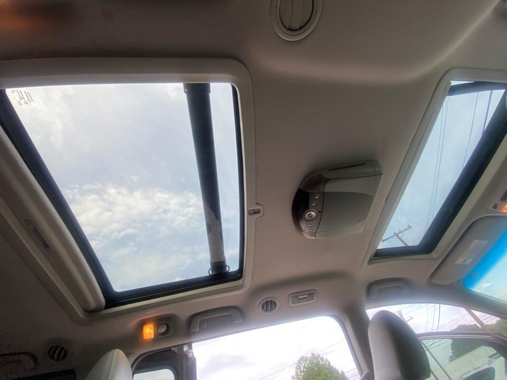 Toyota Sienna  2013