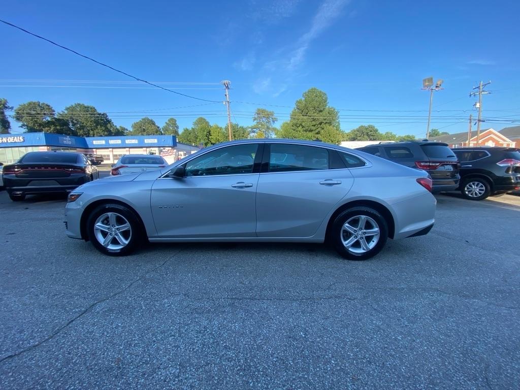 Chevrolet Malibu  2022