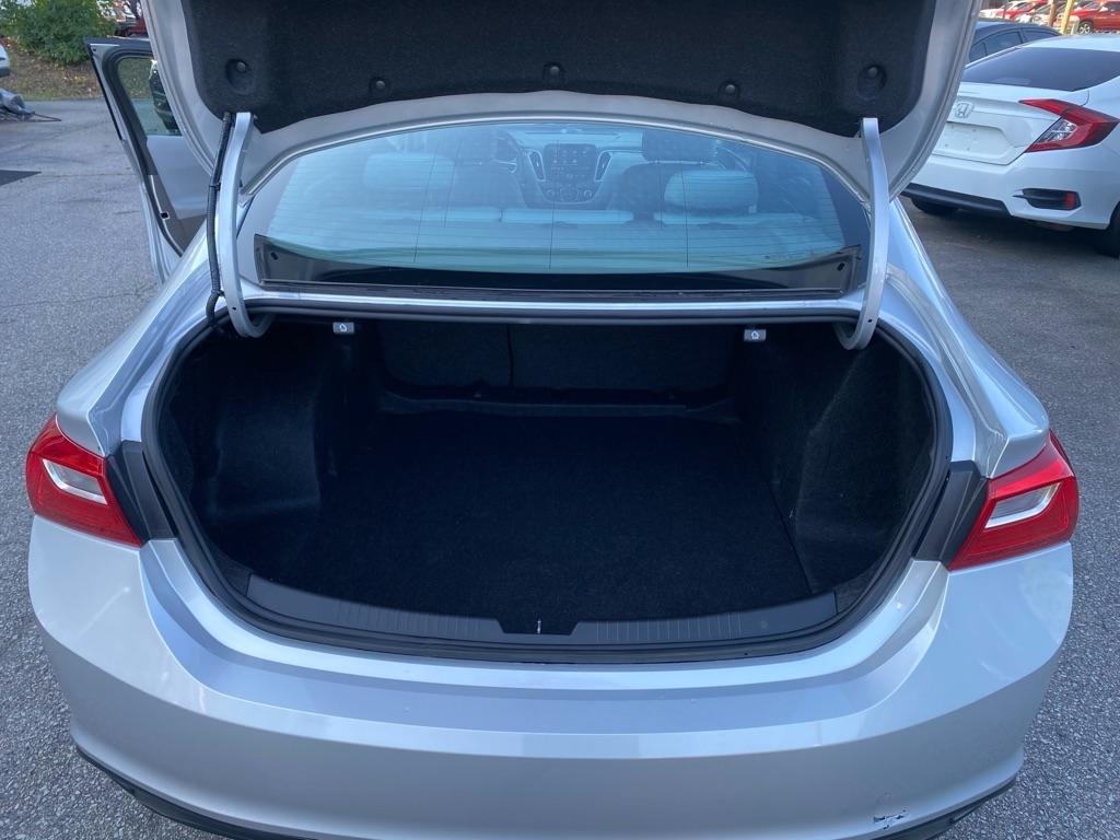 Chevrolet Malibu  2022