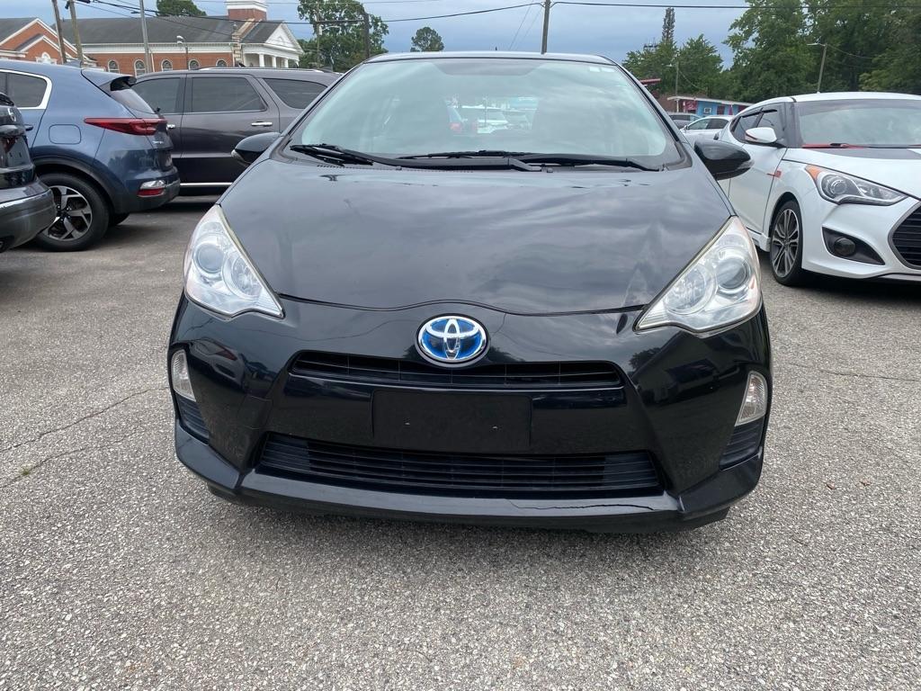 Toyota Prius c  2014