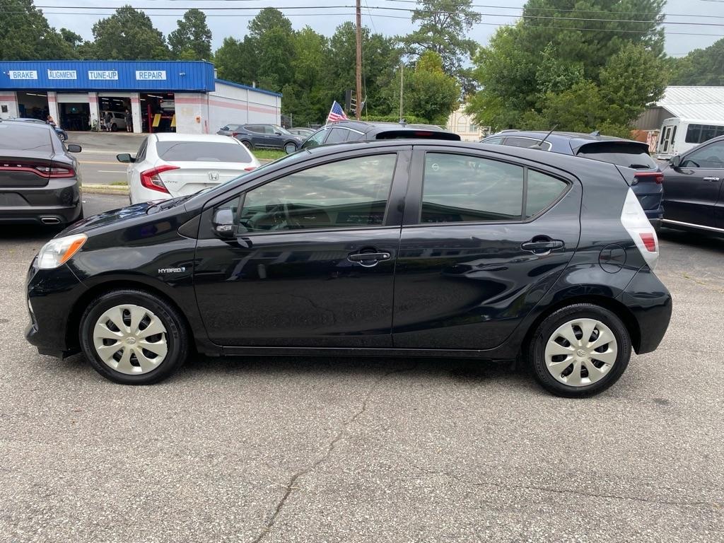 Toyota Prius c  2014