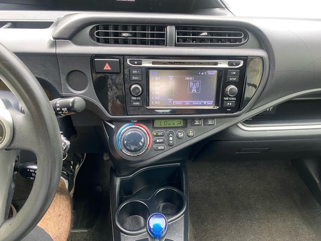 Toyota Prius c  2014