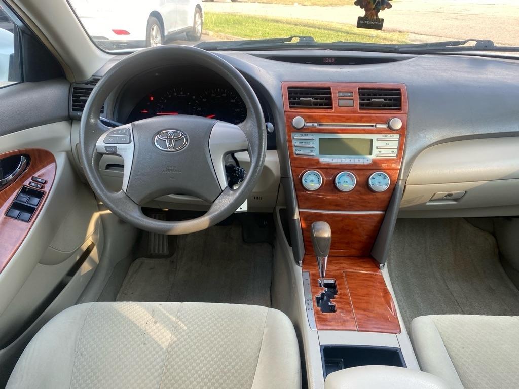 Toyota Camry  2009