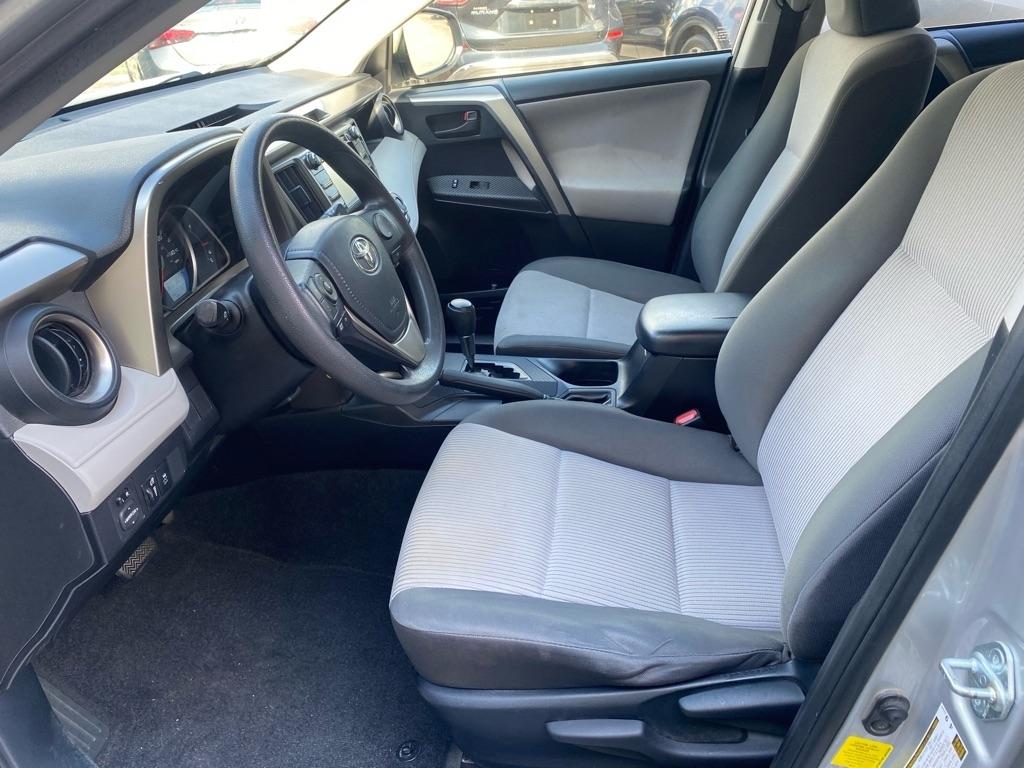 Toyota RAV4  2014