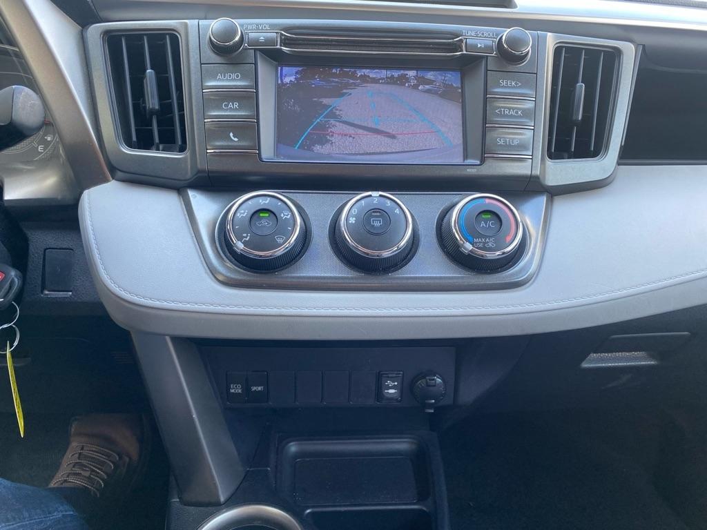 Toyota RAV4  2014