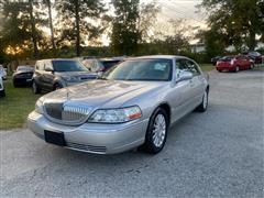 2004 Lincoln Town Car 