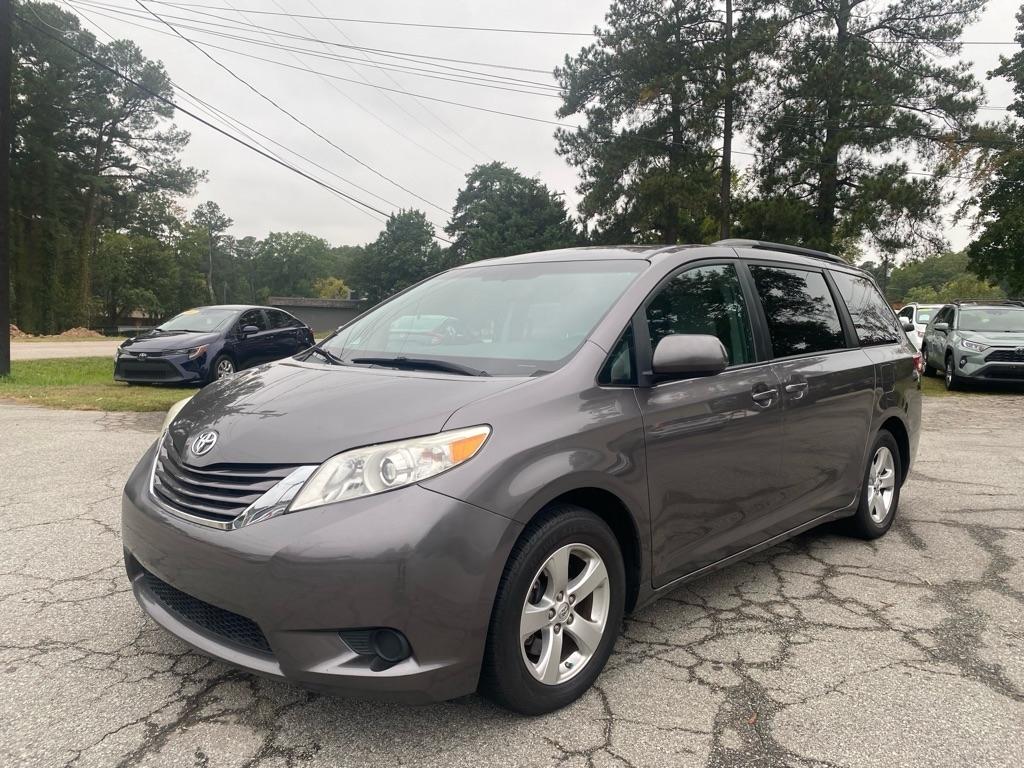 Toyota Sienna  2017